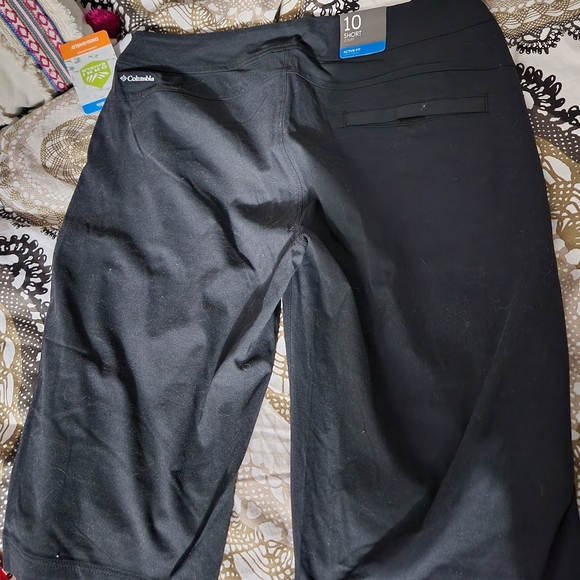 Womens Columbia Shorts - Picture 3 of 4